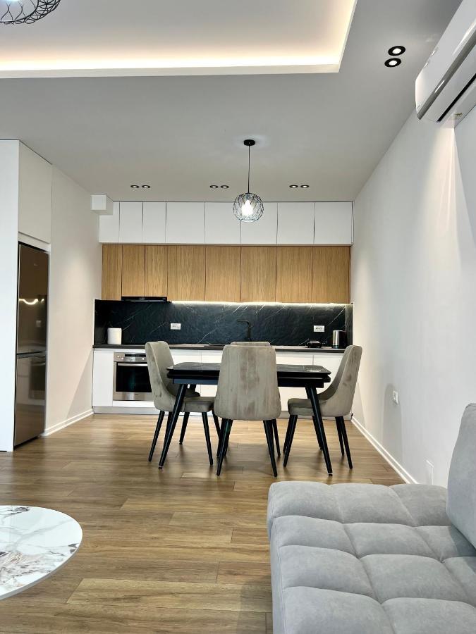 George Apartments2023/2 *